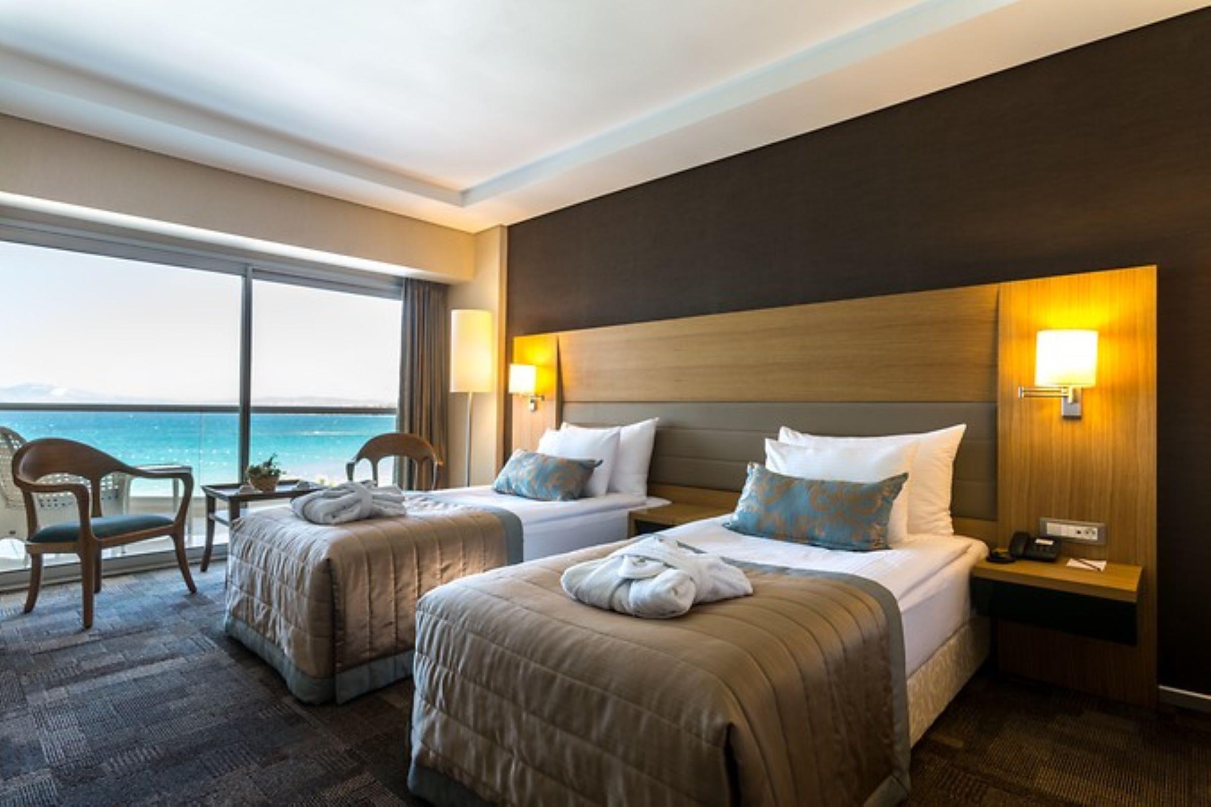 Boyalik & Hotel Çeşme